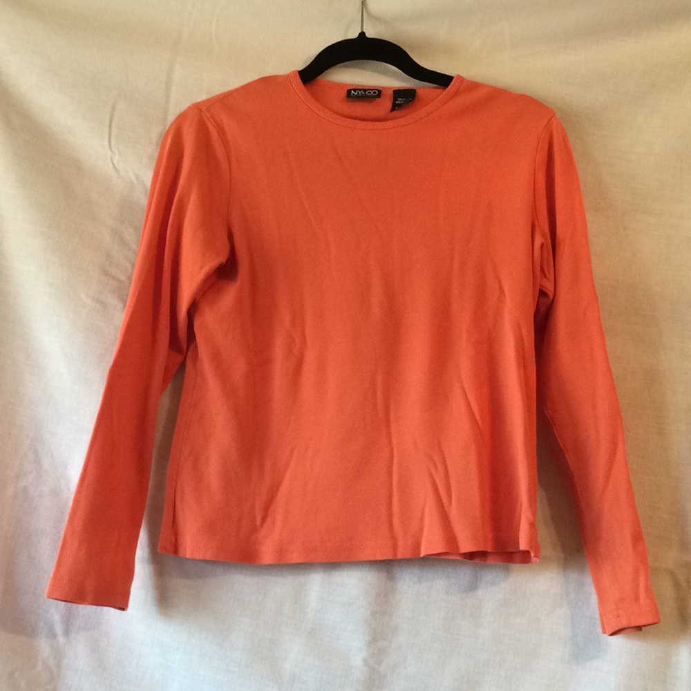 NY&CO T-shirt. Long sleeve.Orange Med. made in USA